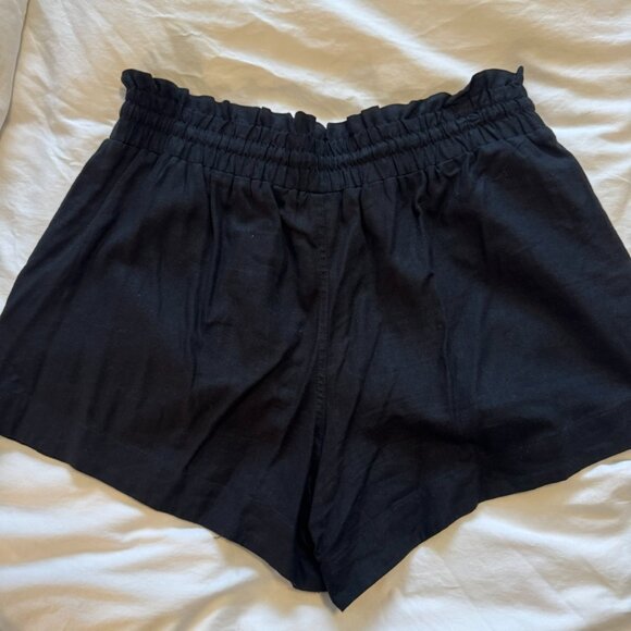 A New Day Linen Short - Picture 2 of 7